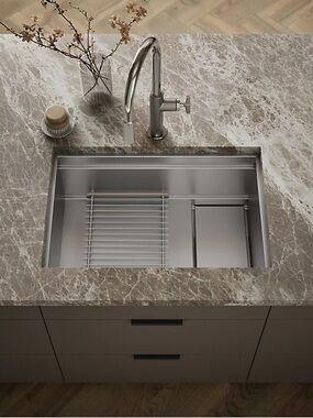 Stainless Steel Undermount Kitchen Sink - Brushed Silver